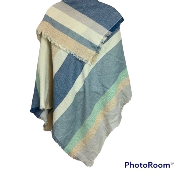 LAUREN CONRAD SCARF/SHAWL/BLANKET - Picture 3 of 4
